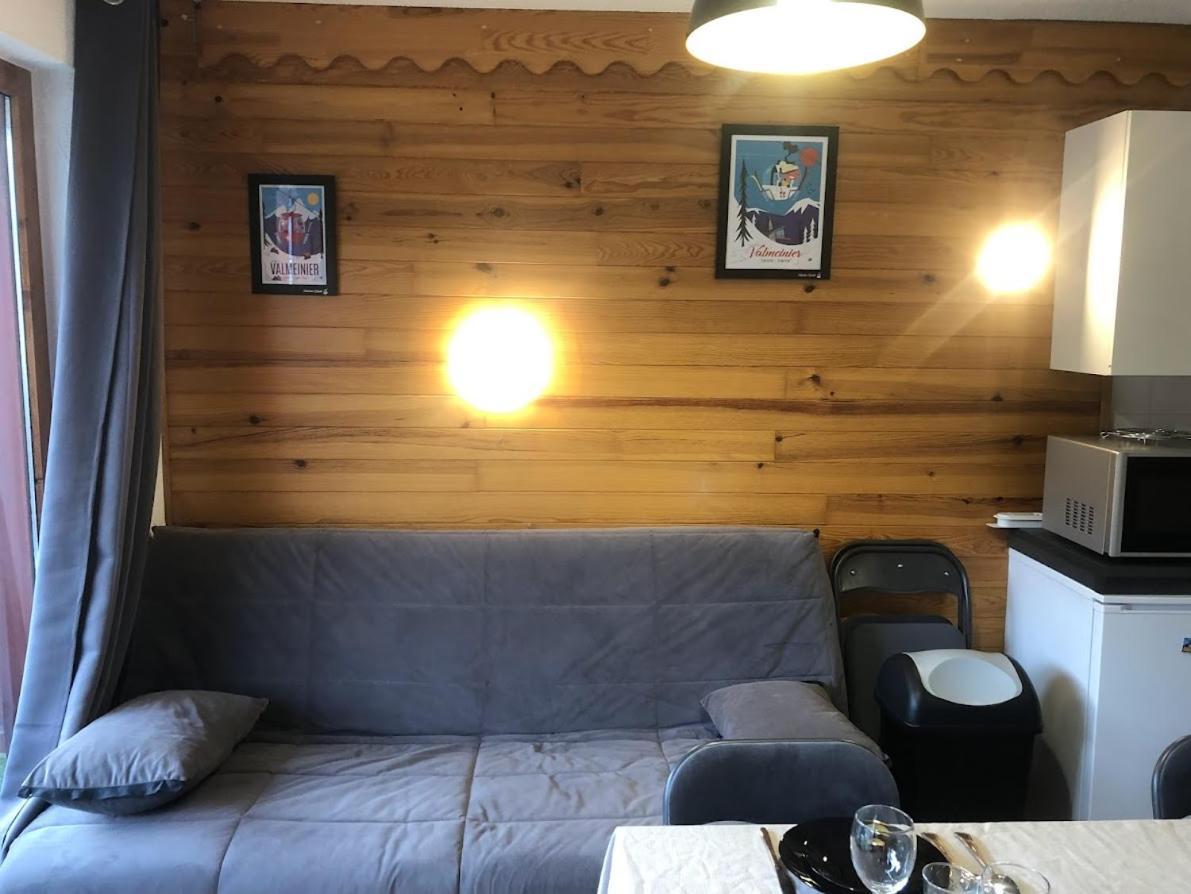 Apartment 1800
