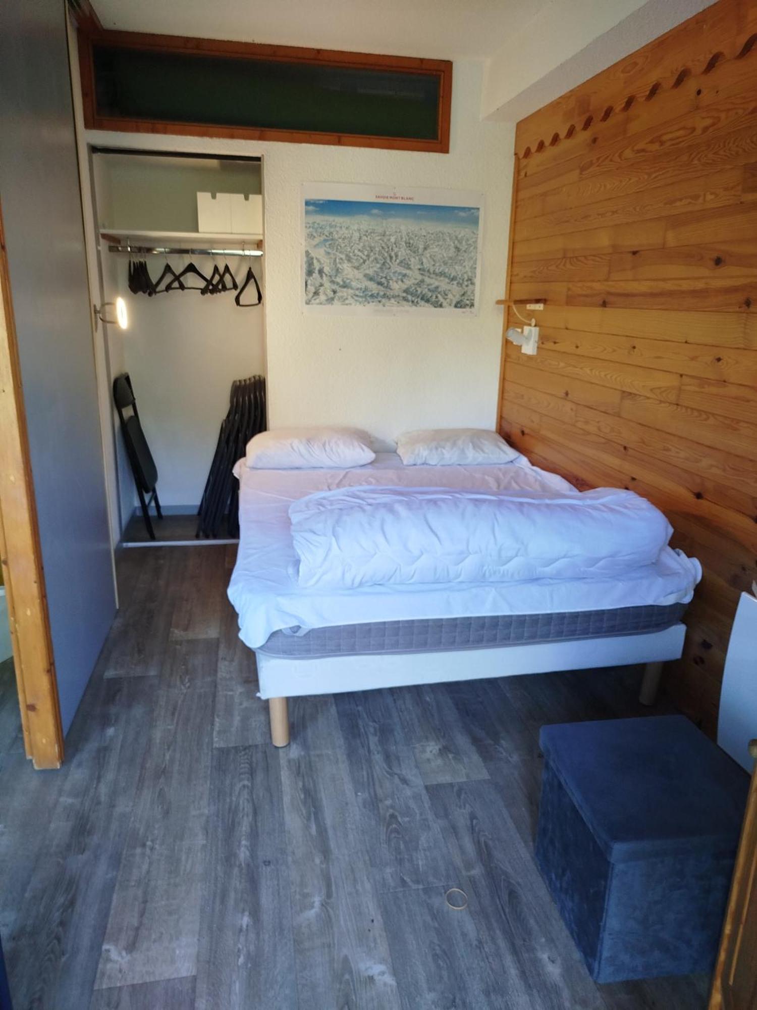 Apartment 1800