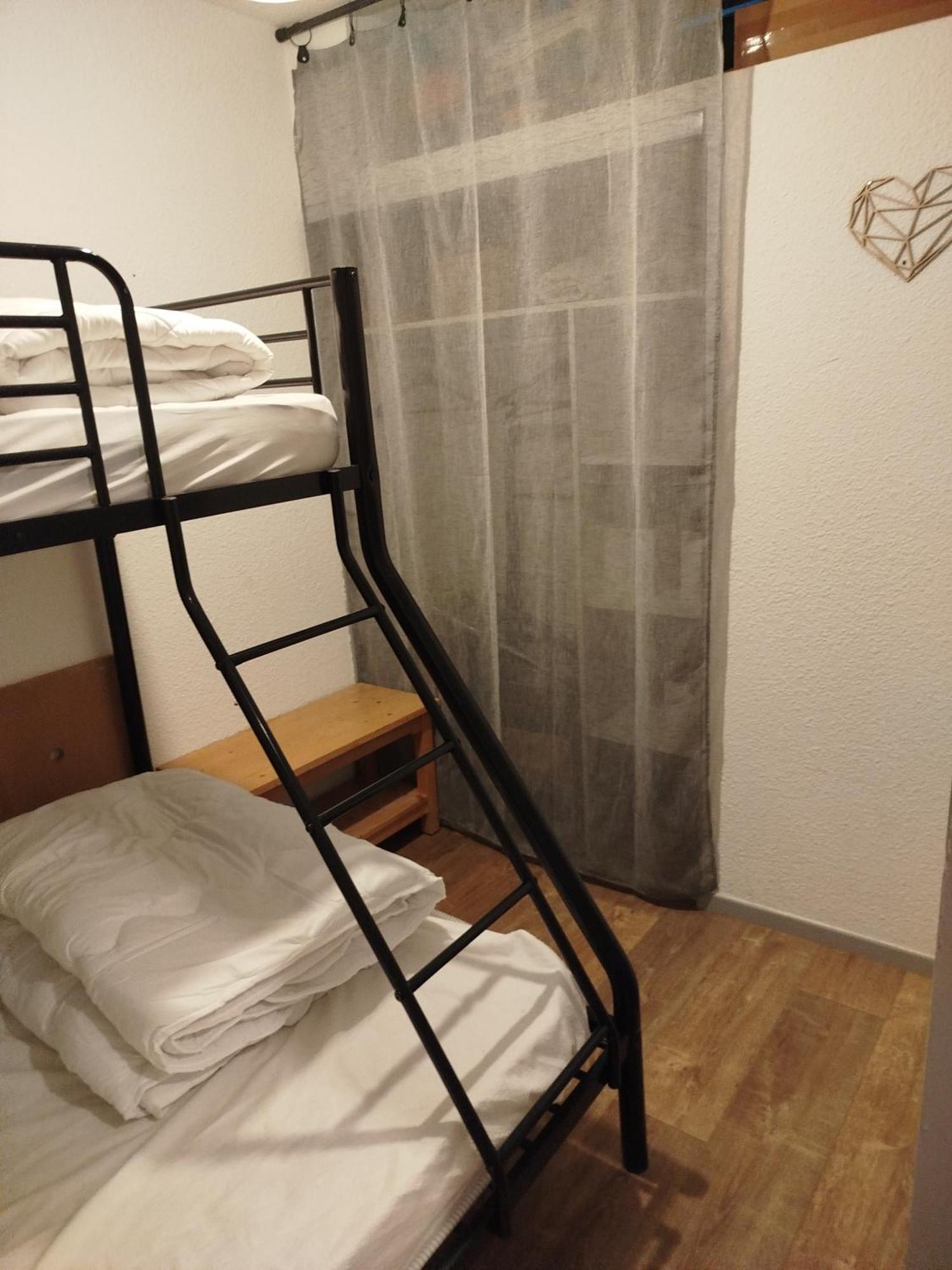 Apartment 1800